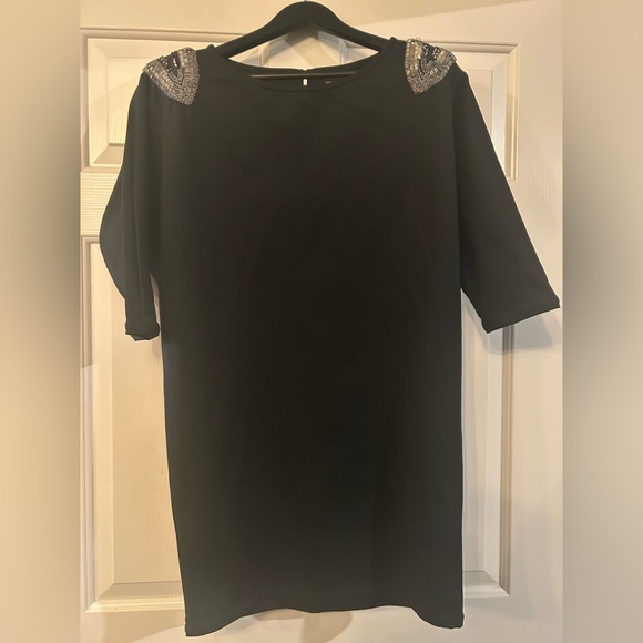 Elizabeth and James Black Tunic Dress in a size Medium - Picture 2 of 13